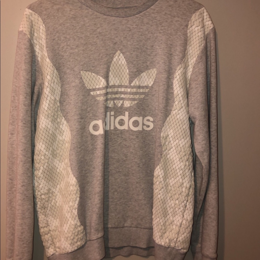 Barely worn adidas sweatshirt